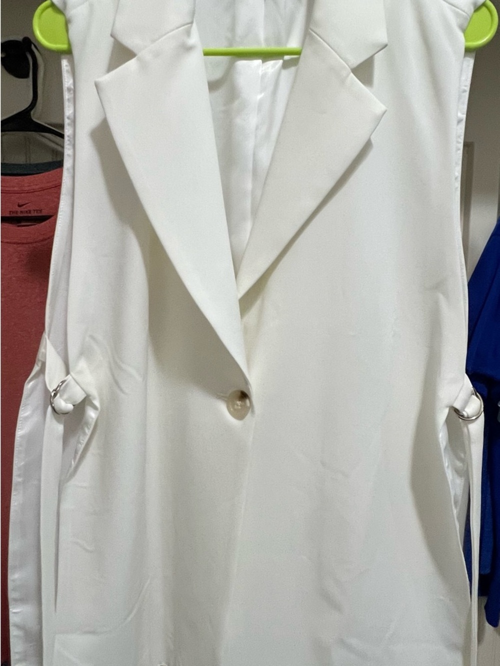 bohme Sleeveless White Blazer Vest with Ring-Tab Detail and open sides